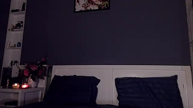 Snapshot of MeIisaLove chatting on 12-12-24, 09:04 MeIisaLove online show from 12-12-24, 09:04