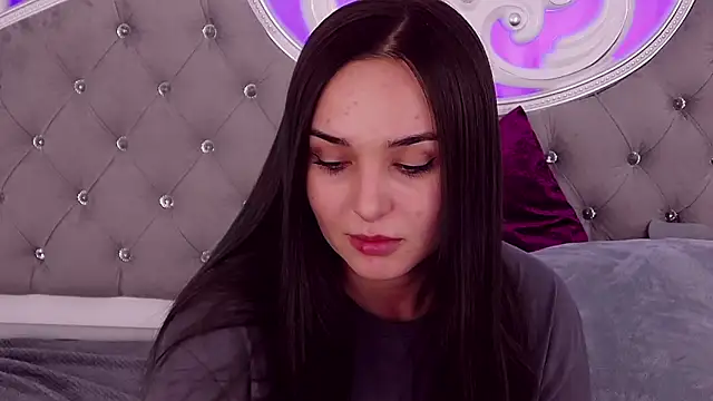 Snapshot of MeIisaLove chatting on 03-21-25, 03:33 MeIisaLove online show from 03-21-25, 03:33