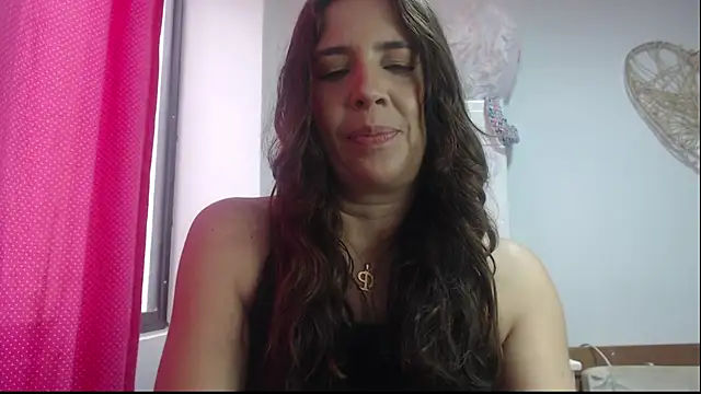 Victoria meester online show from 01-29-25, 03:26