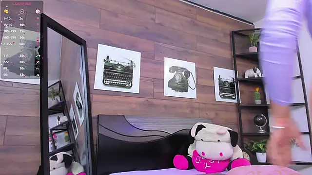 Snapshot of KatyaBlonding chatting on 01-27-25, 04:43 KatyaBlonding online show from 01-27-25, 04:43