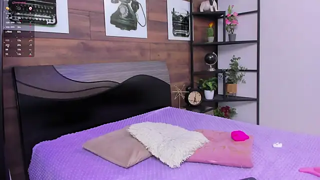 Snapshot of KatyaBlonding chatting on 02-01-25, 01:30 KatyaBlonding online show from 02-01-25, 01:30