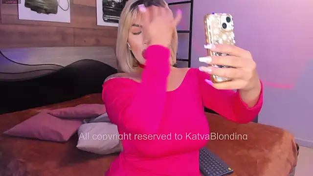 Snapshot of KatyaBlonding chatting on 09-11-25, 03:23 KatyaBlonding online show from 09-11-25, 03:23