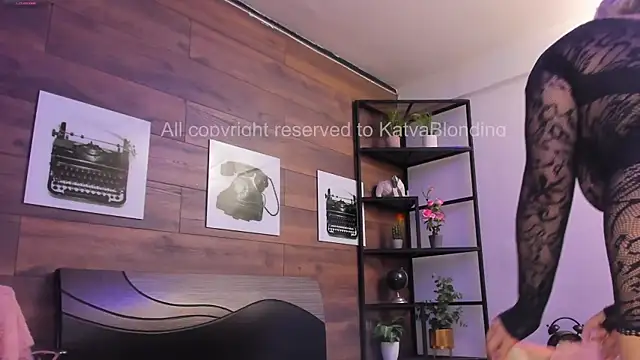 Snapshot of KatyaBlonding chatting on 09-24-25, 01:47 KatyaBlonding online show from 09-24-25, 01:47