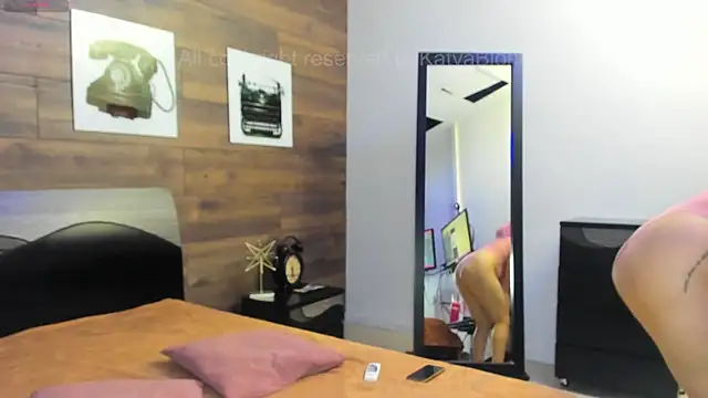 Snapshot of KatyaBlonding chatting on 11-13-25, 04:06 KatyaBlonding online show from 11-13-25, 04:06