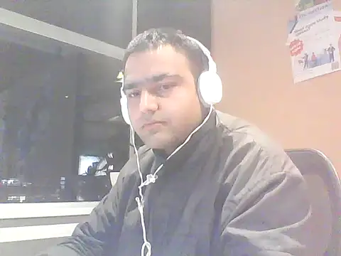 Snapshot of JohnBond009 chatting on 01-20-25, 08:50 JohnBond009 online show from 01-20-25, 08:50