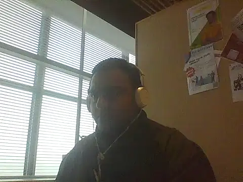 Snapshot of JohnBond009 chatting on 01-21-25, 12:50 JohnBond009 online show from 01-21-25, 12:50