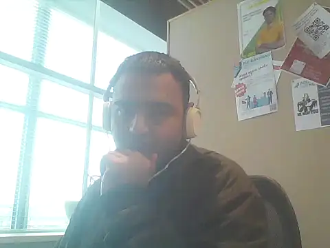 Snapshot of JohnBond009 chatting on 01-22-25, 11:56 JohnBond009 online show from 01-22-25, 11:56