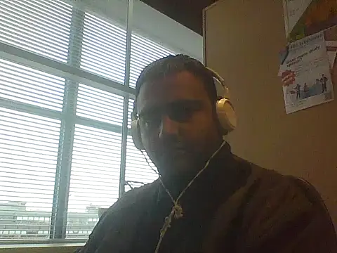 Snapshot of JohnBond009 chatting on 01-24-25, 03:02 JohnBond009 online show from 01-24-25, 03:02