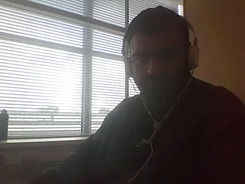 Snapshot of JohnBond009 chatting on 03-12-25, 01:08 JohnBond009 online show from 03-12-25, 01:08