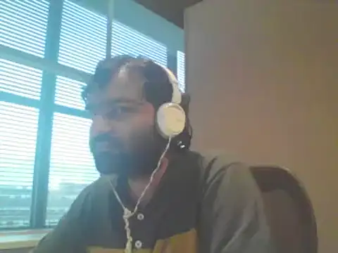 Snapshot of JohnBond009 chatting on 09-09-25, 06:07 JohnBond009 online show from 09-09-25, 06:07