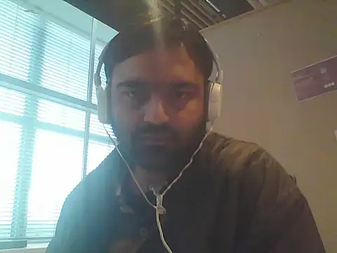 JohnBond009 online show from 04-15-26, 05:31