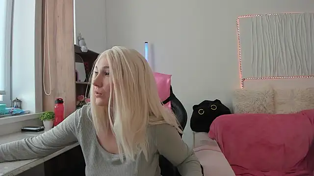 CarolMay online show from 02-28-26, 05:52