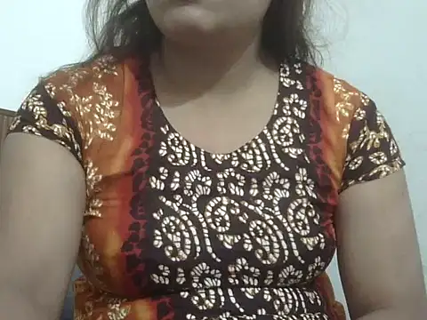 Snapshot of shekira99 chatting on 05-13-26, 11:22 shekira99 online show from 05-13-26, 11:22
