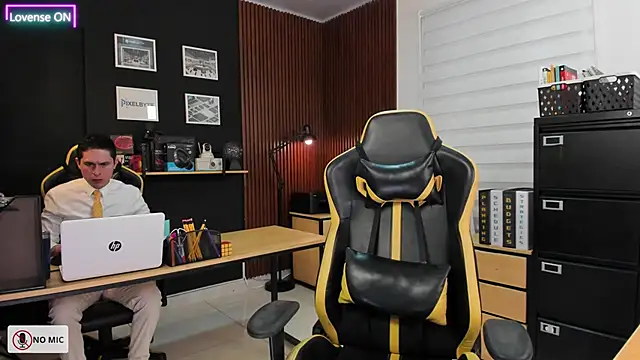 Office Naughty Girl online show from 03-14-25, 03:47