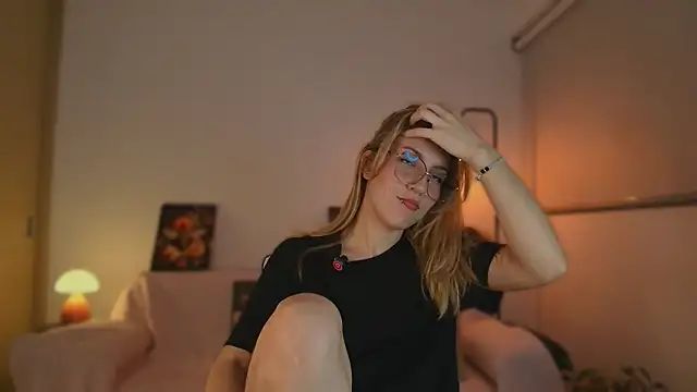 Dakotaa  online show from 10-14-25, 04:46