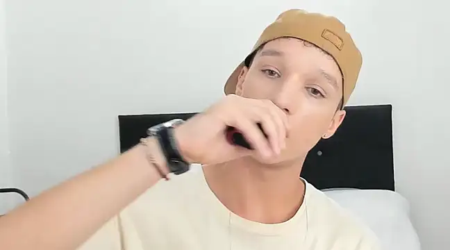 angelcortes online show from 12-28-24, 10:58