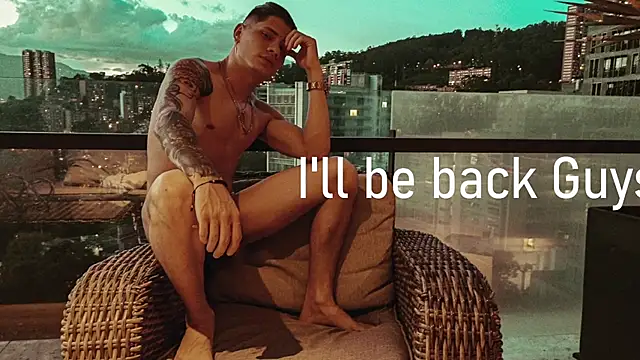 Snapshot of NykonPorman chatting on 02-21-25, 09:24 NykonPorman online show from 02-21-25, 09:24