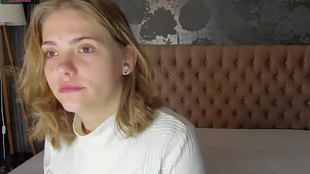 DellaRowe online show from 10-10-25, 06:01