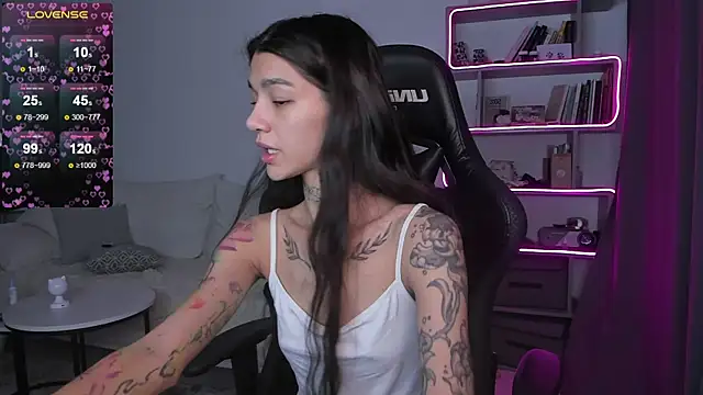 vinkitinkii online show from 12-23-24, 09:27