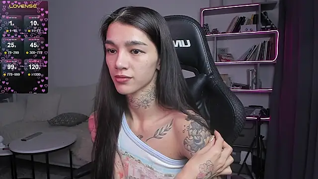 Snapshot of vinkitinkii chatting on 01-09-25, 06:38 vinkitinkii online show from 01-09-25, 06:38