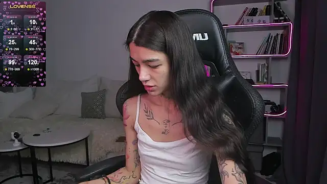 Snapshot of vinkitinkii chatting on 01-23-25, 07:22 vinkitinkii online show from 01-23-25, 07:22