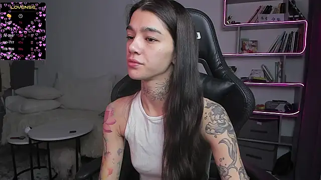 Snapshot of vinkitinkii chatting on 01-29-25, 07:04 vinkitinkii online show from 01-29-25, 07:04