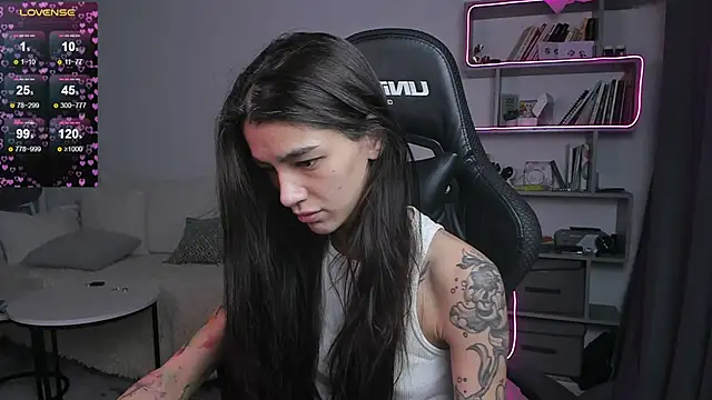 Snapshot of vinkitinkii chatting on 02-13-25, 07:13 vinkitinkii online show from 02-13-25, 07:13