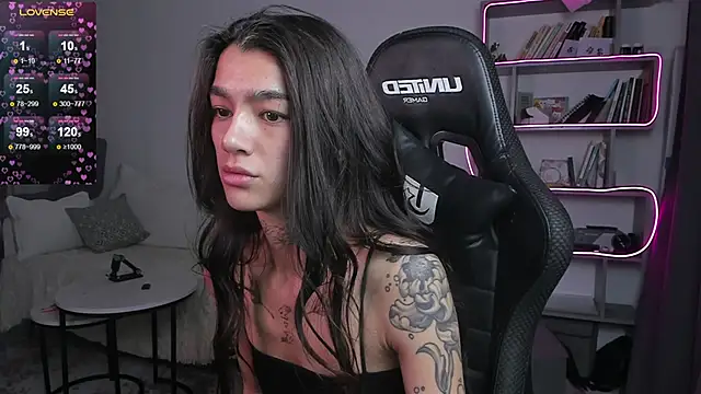 Snapshot of vinkitinkii chatting on 02-26-25, 10:26 vinkitinkii online show from 02-26-25, 10:26