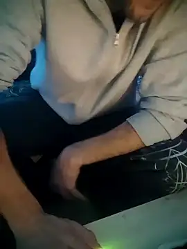 Snapshot of EightySixXxxl chatting on 11-12-25, 09:36 EightySixXxxl online show from 11-12-25, 09:36