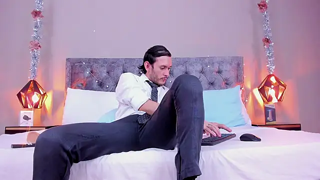 Snapshot of jeanpiere_ chatting on 12-19-24, 04:02 jeanpiere online show from 12-19-24, 04:02