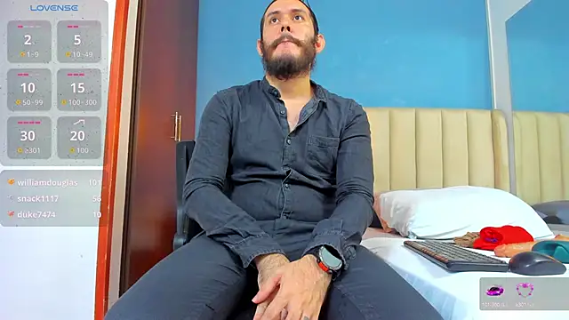 Snapshot of jeanpiere_ chatting on 10-14-25, 02:45 jeanpiere online show from 10-14-25, 02:45