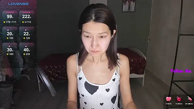 Snapshot of LeyylaStoone chatting on 03-10-25, 01:34 LeyylaStoone online show from 03-10-25, 01:34