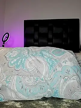 LarissaGaby01 online show from 03-18-25, 03:42