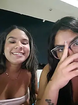 LarissaGaby01 online show from 03-21-25, 01:56