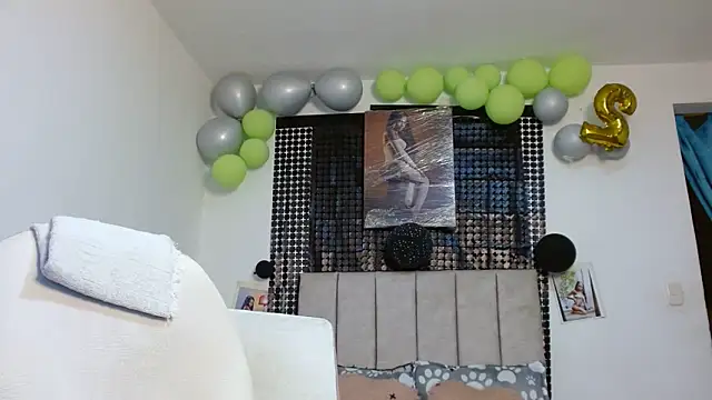 Snapshot of Wilson_Siara chatting on 09-23-25, 12:57 Wilson Siara online show from 09-23-25, 12:57