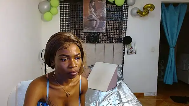 Snapshot of Wilson_Siara chatting on 09-24-25, 02:04 Wilson Siara online show from 09-24-25, 02:04