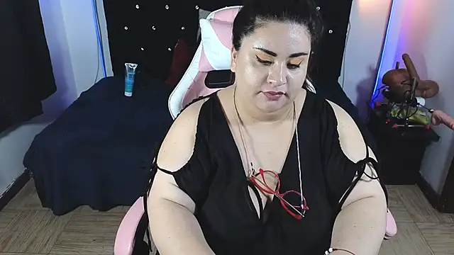 Snapshot of anacohen chatting on 02-28-25, 04:21 anacohen online show from 02-28-25, 04:21