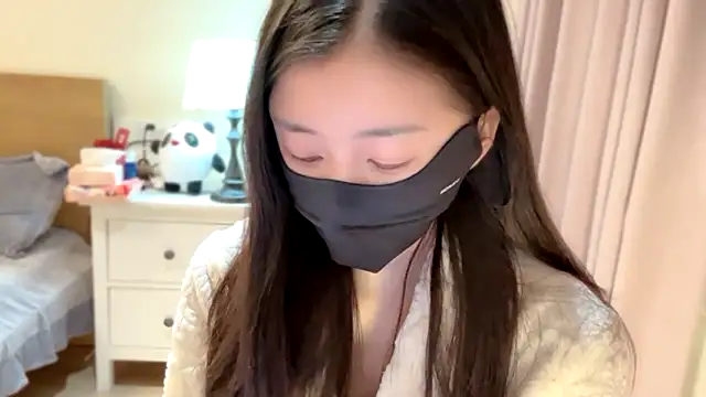 Snapshot of A-xena chatting on 02-09-25, 01:56 A-xena online show from 02-09-25, 01:56