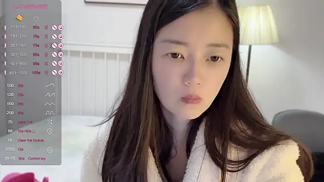 Snapshot of A-xena chatting on 02-19-25, 02:23 A-xena online show from 02-19-25, 02:23