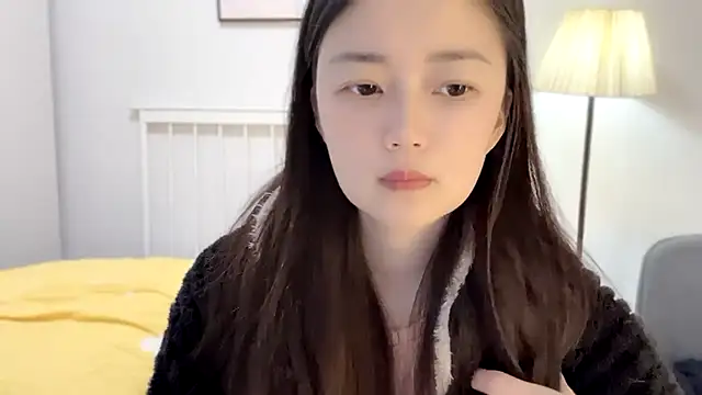 Snapshot of A-xena chatting on 02-25-25, 02:25 A-xena online show from 02-25-25, 02:25