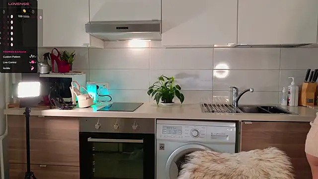 MissLovex online show from 10-07-25, 02:42