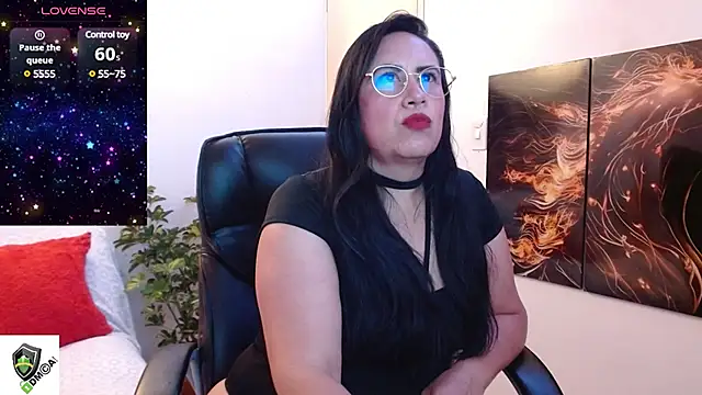 Snapshot of amalia_brunette chatting on 02-27-25, 10:20 amalia brunette online show from 02-27-25, 10:20