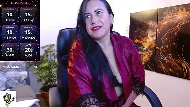 Snapshot of amalia_brunette chatting on 03-09-25, 11:03 amalia brunette online show from 03-09-25, 11:03