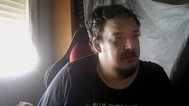 Snapshot of porkorossy chatting on 07-02-26, 07:25 porkorossy online show from 07-02-26, 07:25