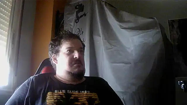 Snapshot of porkorossy chatting on 07-07-26, 07:45 porkorossy online show from 07-07-26, 07:45