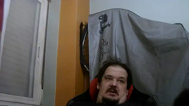 Snapshot of porkorossy chatting on 07-10-26, 10:12 porkorossy online show from 07-10-26, 10:12