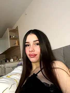 SofiaLaLight online show from 10-08-25, 08:23