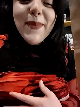 Snapshot of Chubbygrl20 chatting on 11-08-25, 12:44 Chubbygrl20 online show from 11-08-25, 12:44