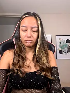 DianaHopson online show from 10-03-25, 11:07