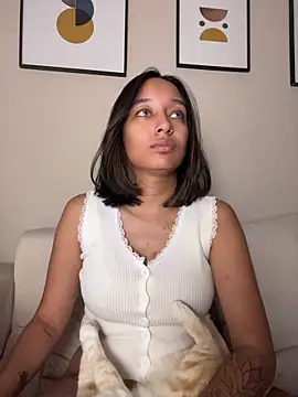 Snapshot of DianaHopson chatting on 07-19-26, 12:58 DianaHopson online show from 07-19-26, 12:58